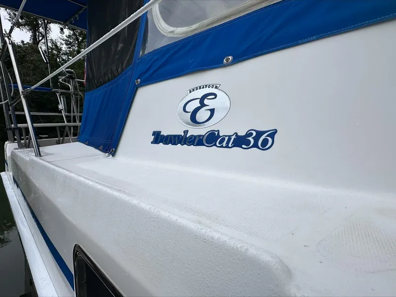 Slide: The Image of Endeavour Trawler Cat 36 2002 - 5639488