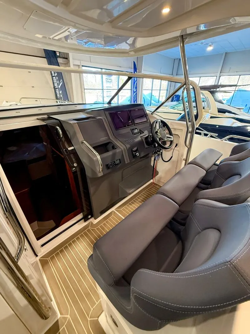 Slide: The Image of Nimbus T11 2022 - 5635914