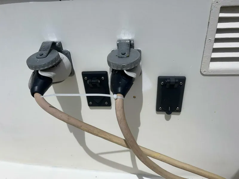 Slide: The Image of Grand Banks 42 Classic 1979 - 5798193