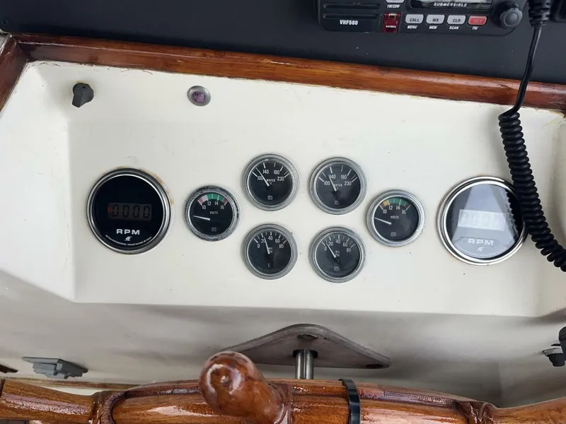 Slide: The Image of Grand Banks 42 Classic 1979 - 5798214