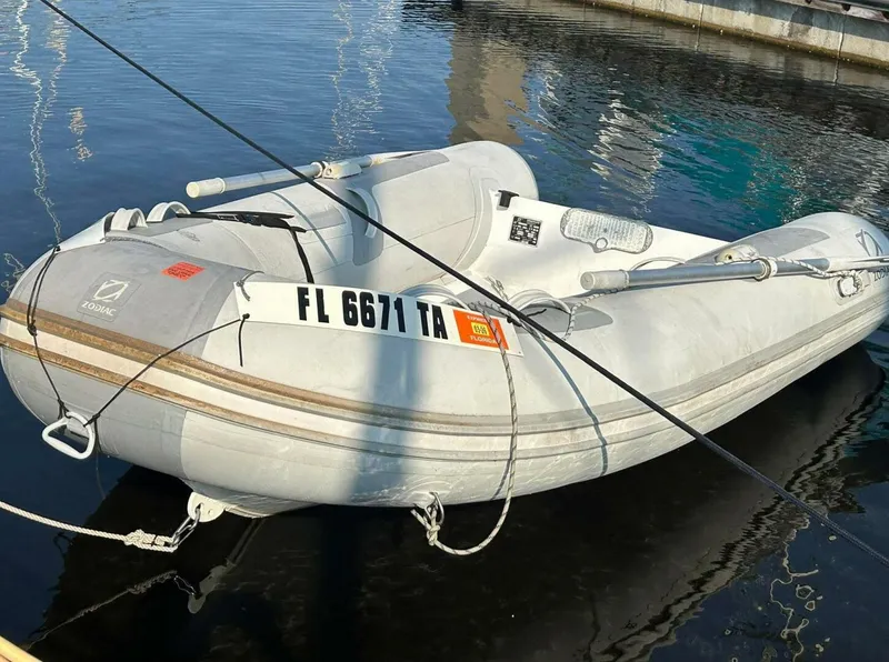 Slide: The Image of Grand Banks 42 Classic 1979 - 5798221