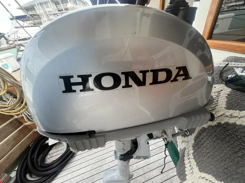 Slide: The Image of Grand Banks 42 Classic 1979 - 5798232