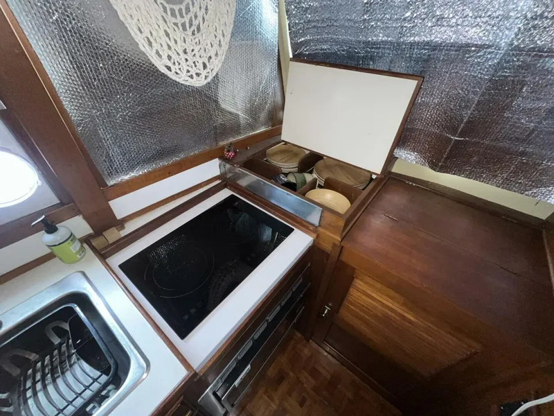 Slide: The Image of Grand Banks 42 Classic 1979 - 5798253