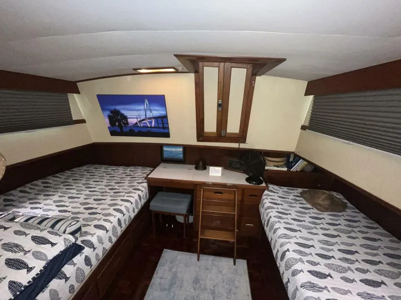 Slide: The Image of Grand Banks 42 Classic 1979 - 5798277