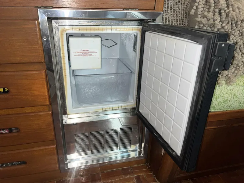 Slide: The Image of Grand Banks 42 Classic 1979 - 5798348