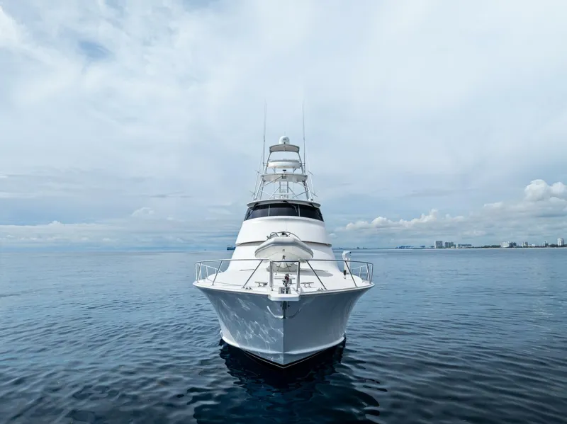 Slide: The Image of 2006 Viking 68 Enclosed Bridge - 5636870