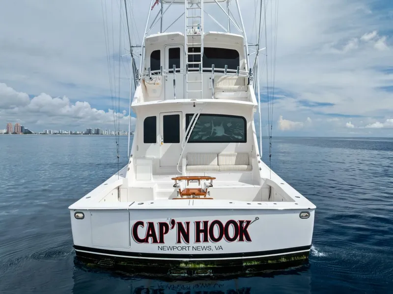 Slide: The Image of 2006 Viking 68 Enclosed Bridge - 5636876