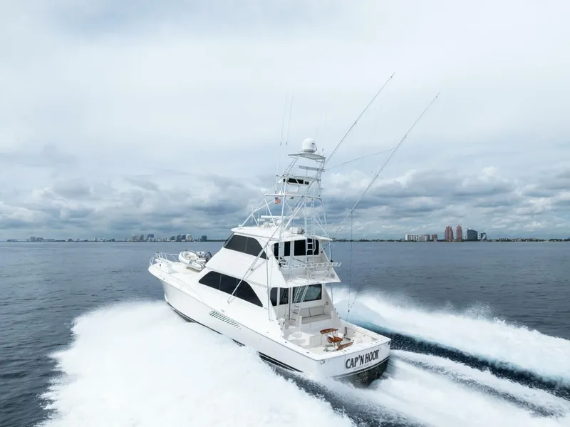 Slide: The Image of 2006 Viking 68 Enclosed Bridge - 5636891