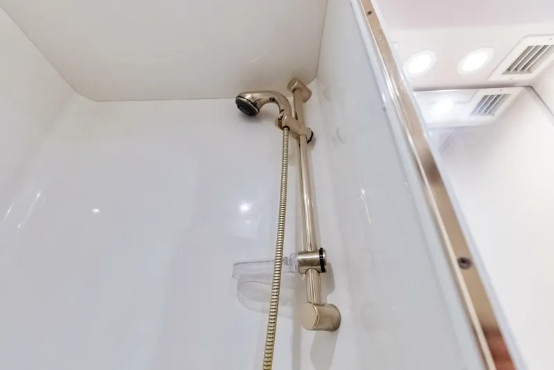 Slide: The Image of 2006 Viking 68 Enclosed Bridge - 5636758