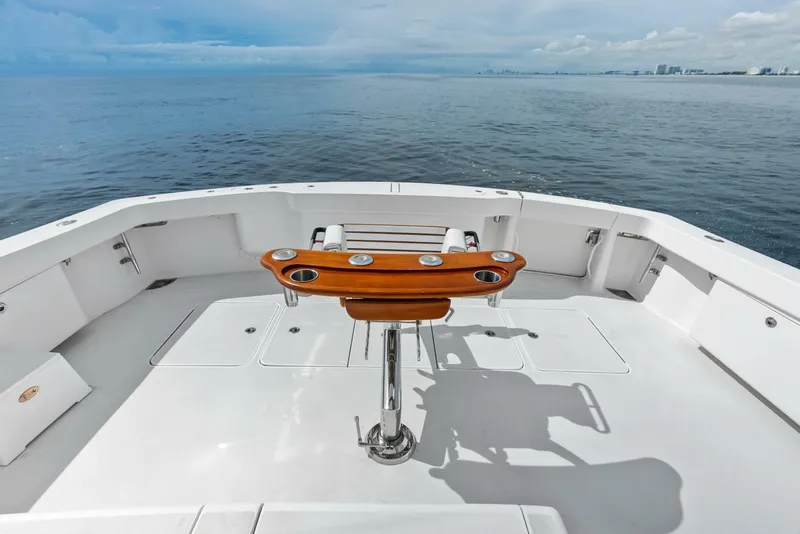 Slide: The Image of 2006 Viking 68 Enclosed Bridge - 5636805