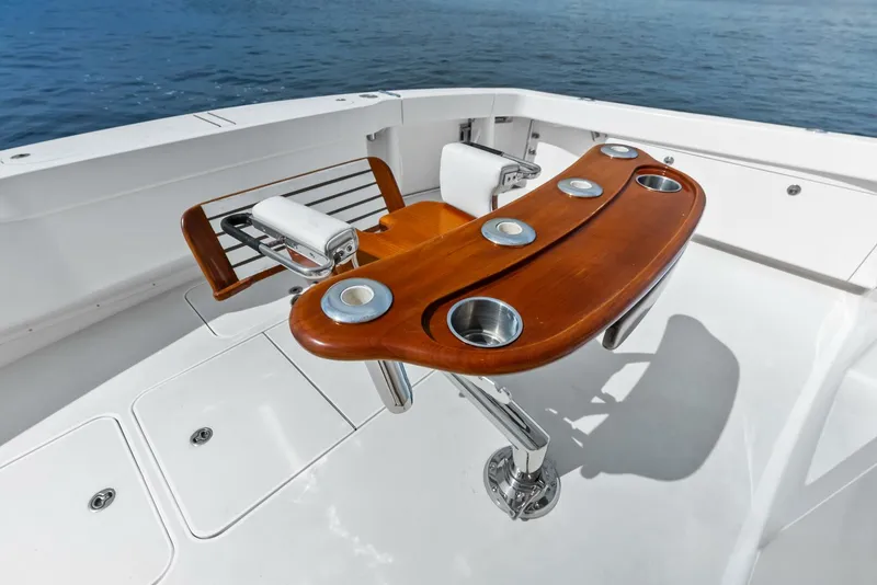 Slide: The Image of 2006 Viking 68 Enclosed Bridge - 5636806