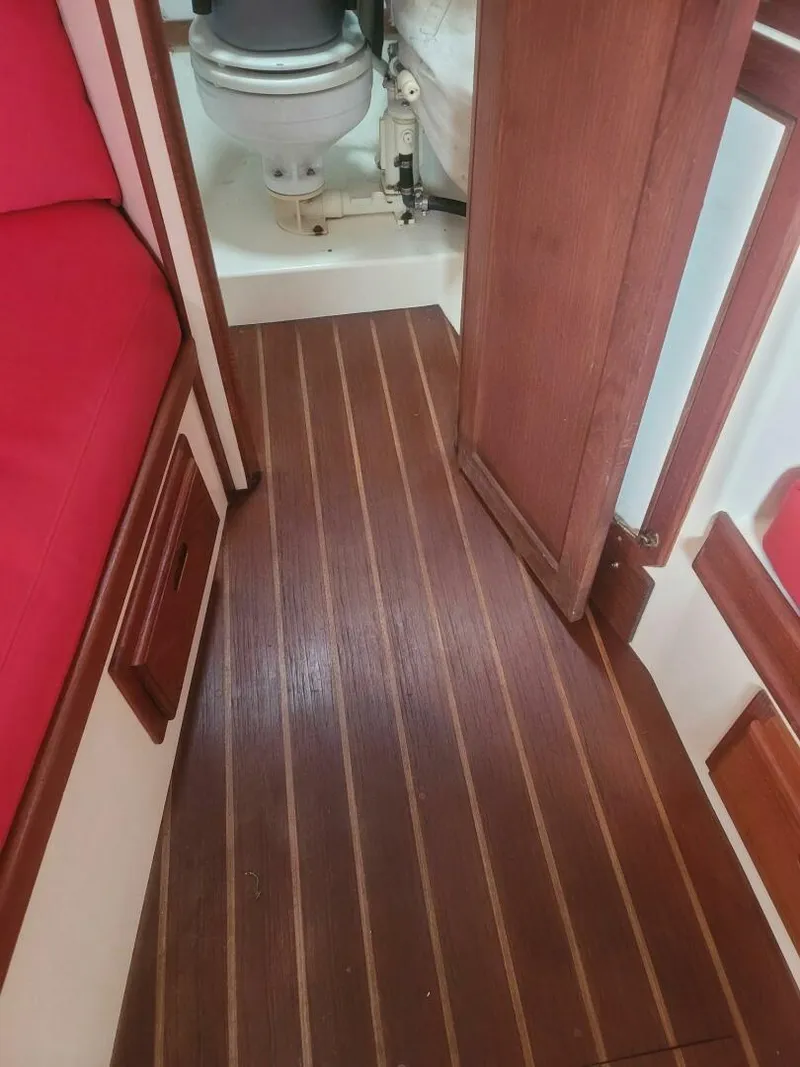 Slide: The Image of Classic 21' Catboat 1983 - 5637016