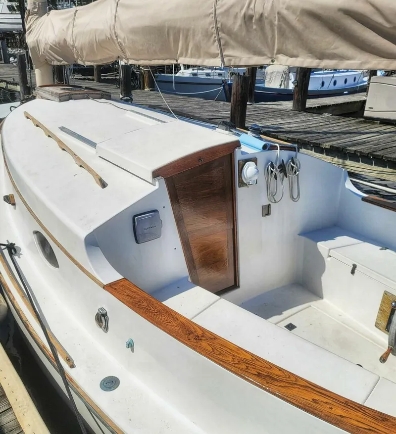 Slide: The Image of Classic 21' Catboat 1983 - 5637017