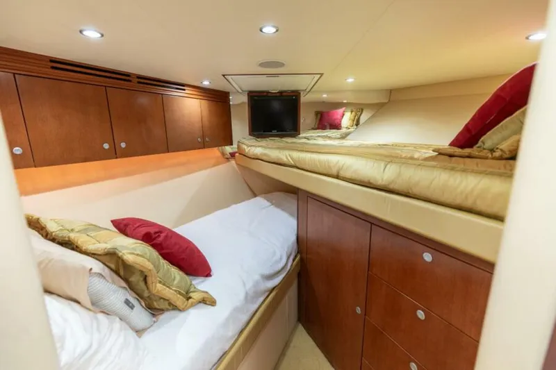 Slide: The Image of 2008 Hatteras 60 Convertible  VIP Stateroom - 5637061