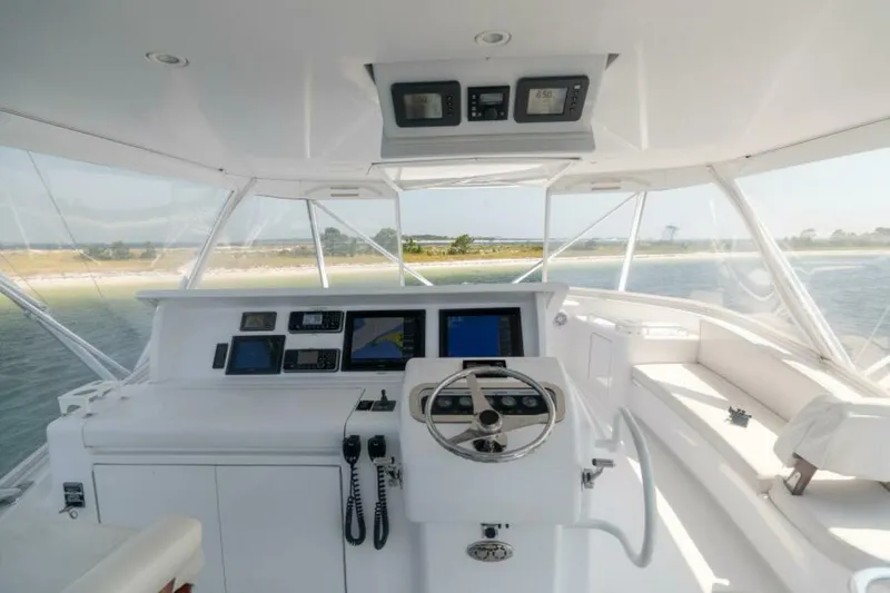 Slide: The Image of 2008 Hatteras 60 Convertible  Helm - 5637065