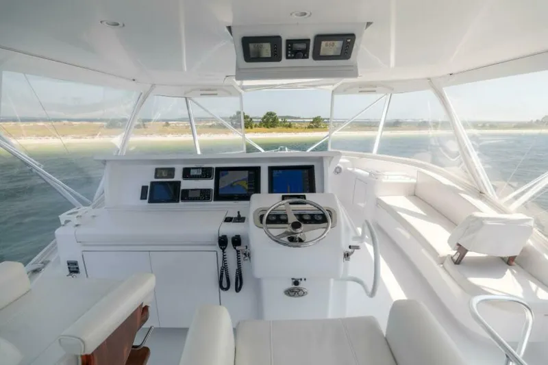 Slide: The Image of 2008 Hatteras 60 Convertible  Helm 6 - 5637070