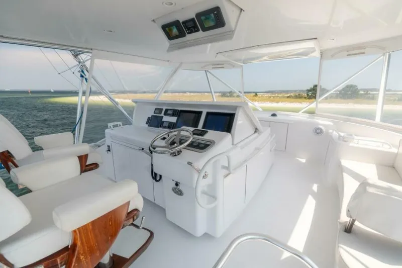 Slide: The Image of 2008 Hatteras 60 Convertible  Helm 7 - 5637071