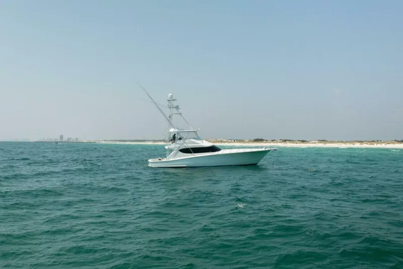 Slide: The Image of 2008 Hatteras 60- Convertible   STBD  - 5637080