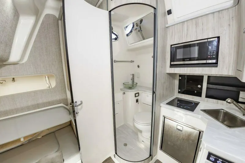 Slide: The Image of D97e5c6b 2ad9 4941 A388 590f0ee3913b - 5889617