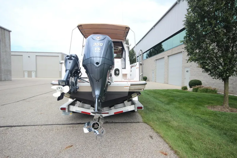 Slide: The Image of Ranger Tug R-27 Luxury Edition & Custom Trailer 2023 - 5637685