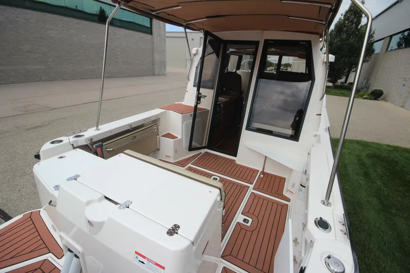 Slide: The Image of Ranger Tug R-27 Luxury Edition & Custom Trailer 2023 - 5637690