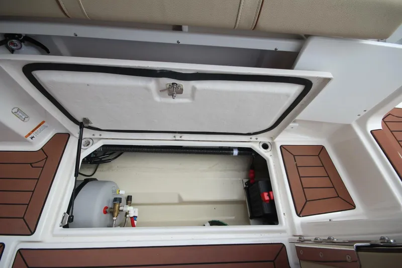 Slide: The Image of Ranger Tug R-27 Luxury Edition & Custom Trailer 2023 - 5637692