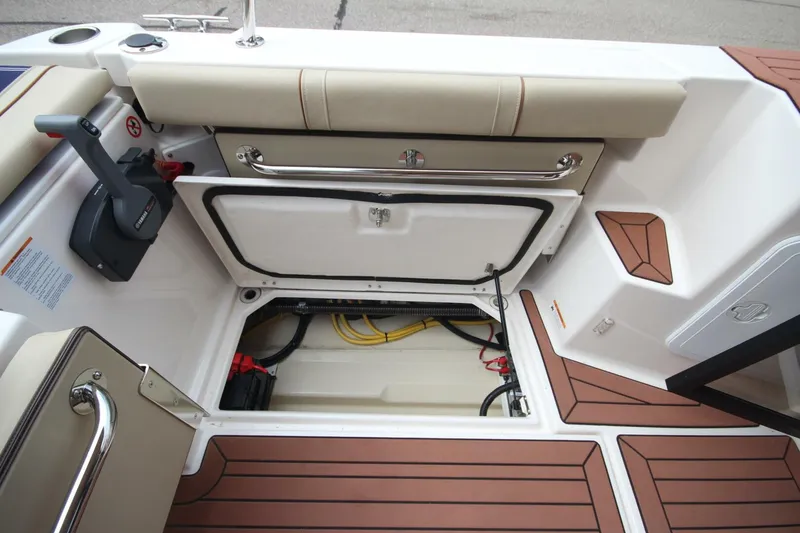 Slide: The Image of Ranger Tug R-27 Luxury Edition & Custom Trailer 2023 - 5637694