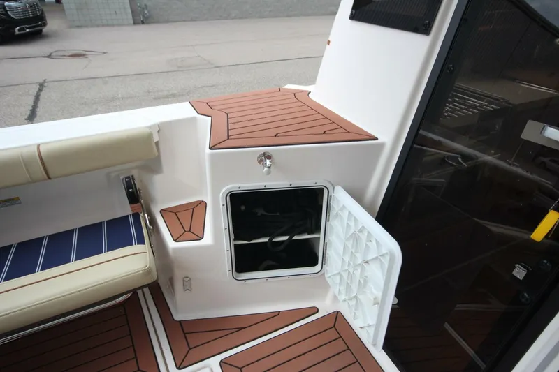 Slide: The Image of Ranger Tug R-27 Luxury Edition & Custom Trailer 2023 - 5637696