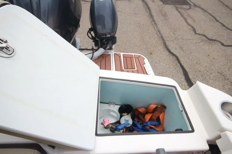 Slide: The Image of Ranger Tug R-27 Luxury Edition & Custom Trailer 2023 - 5637697