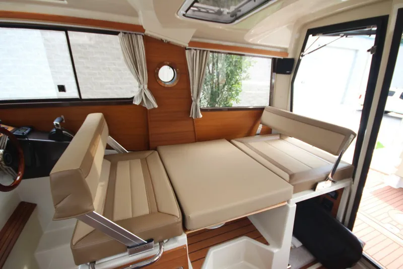 Slide: The Image of Ranger Tug R-27 Luxury Edition & Custom Trailer 2023 - 5637706