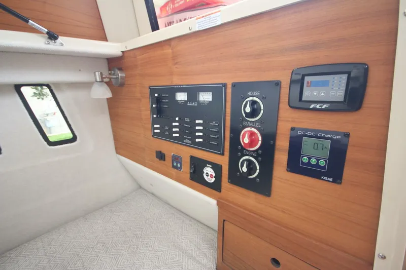 Slide: The Image of Ranger Tug R-27 Luxury Edition & Custom Trailer 2023 - 5637710