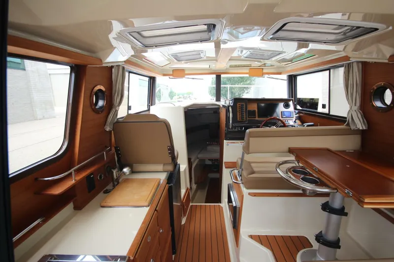 Slide: The Image of Ranger Tug R-27 Luxury Edition & Custom Trailer 2023 - 5637713