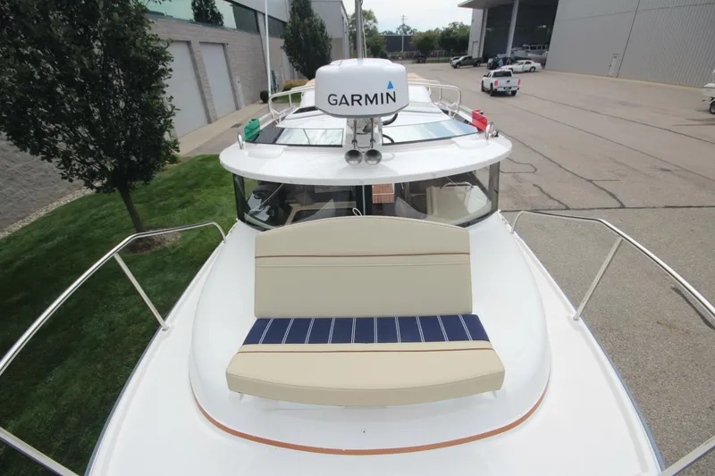 Slide: The Image of Ranger Tug R-27 Luxury Edition & Custom Trailer 2023 - 5637728