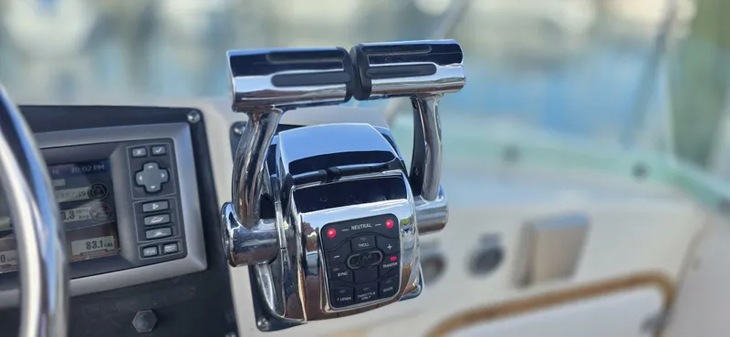 Slide: The Image of Bertram 28 Flybridge 1983 - 5637999