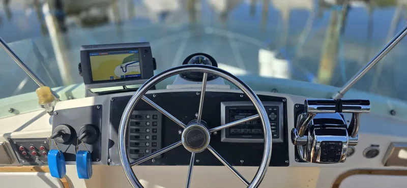 Slide: The Image of Bertram 28 Flybridge 1983 - 5637997