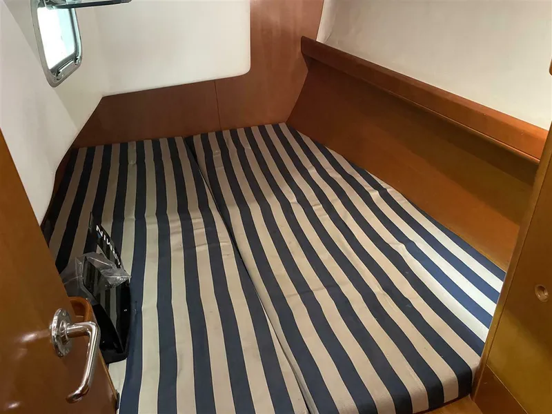 Slide: The Image of Beneteau 40.7 1999 - 5638236