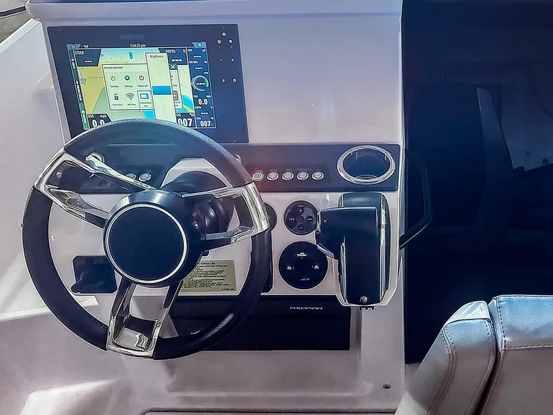 Slide: The Image of Axopar 25 Cross Top 2023 - 5724192