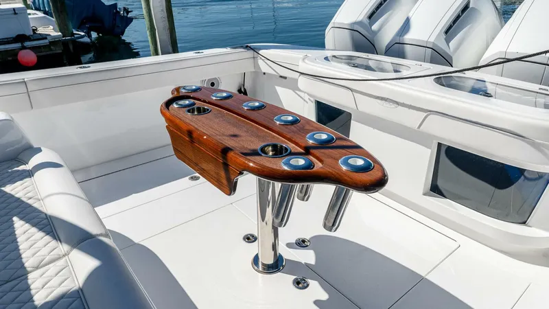 Slide: The Image of Valhalla Boatworks V-46 2023 - 5638090