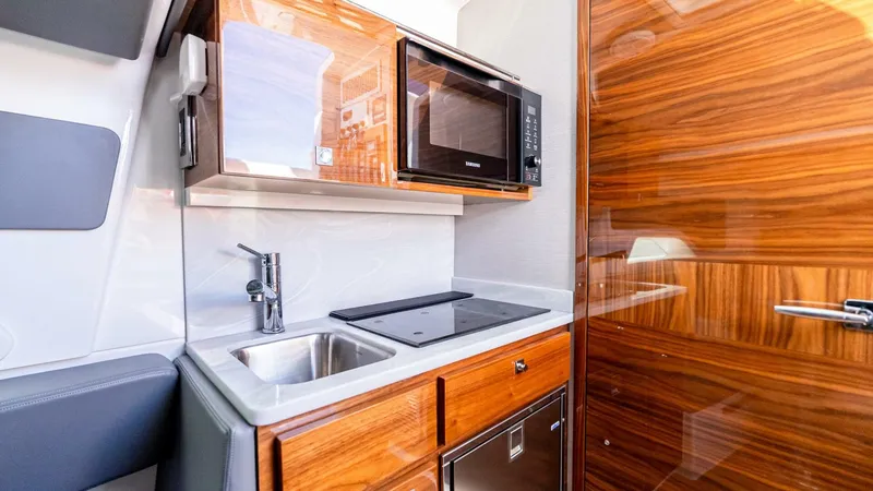 Slide: The Image of Valhalla Boatworks V-46 2023 - 5638082