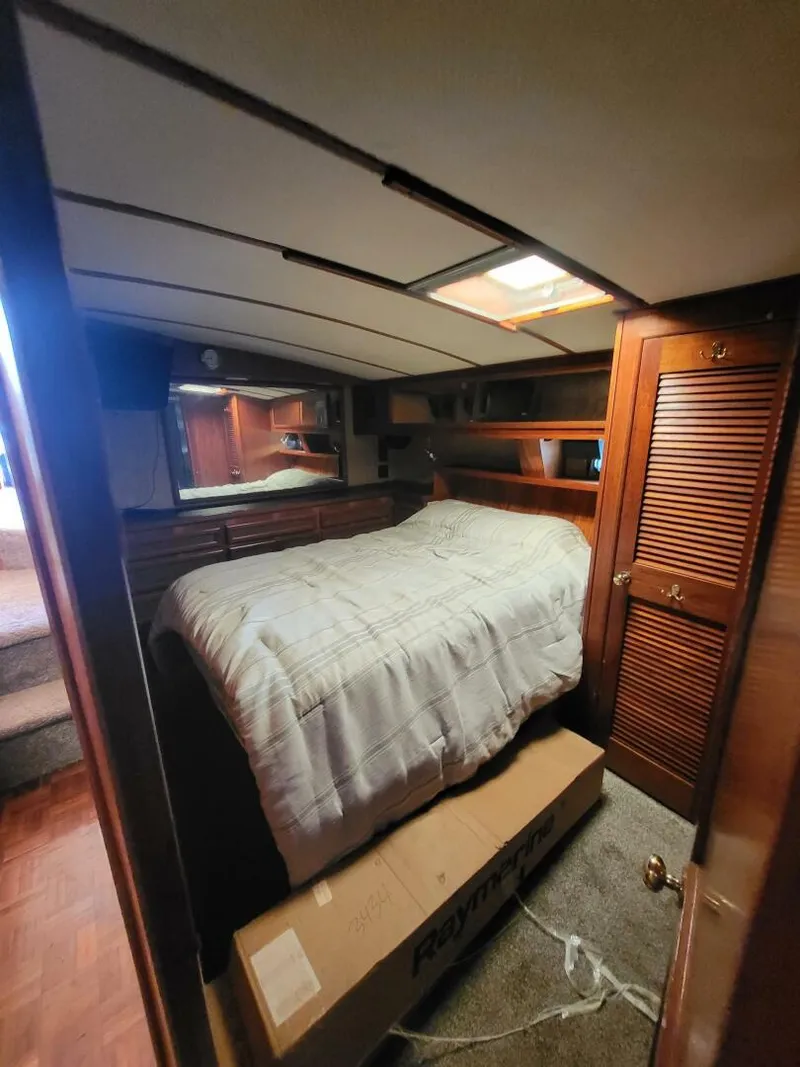 Slide: The Image of Viking 46 Convertible 1984 - 5638332