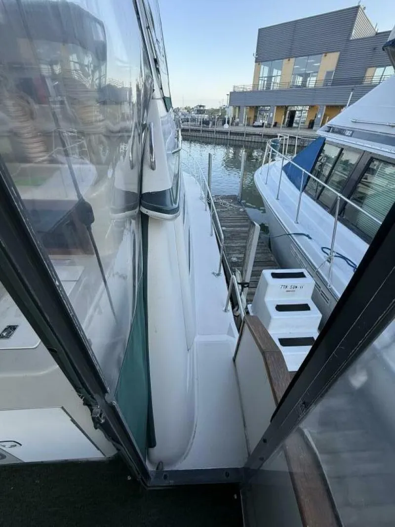 Slide: The Image of Sea Ray 415 1988 - 5649332