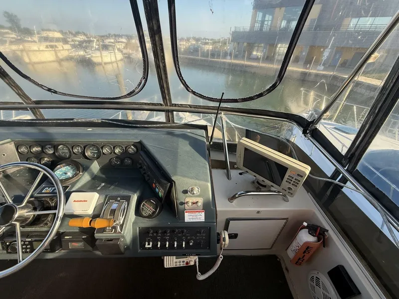 Slide: The Image of Sea Ray 415 1988 - 5649308