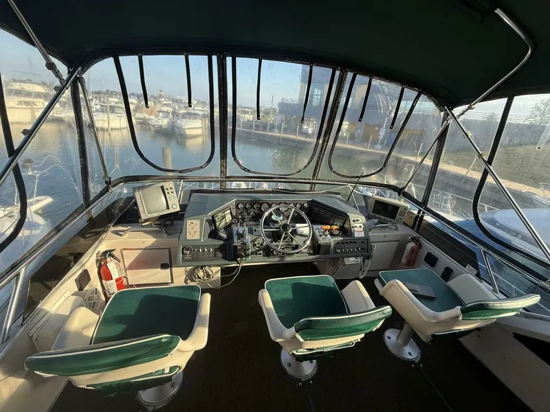 Slide: The Image of Sea Ray 415 1988 - 5649328