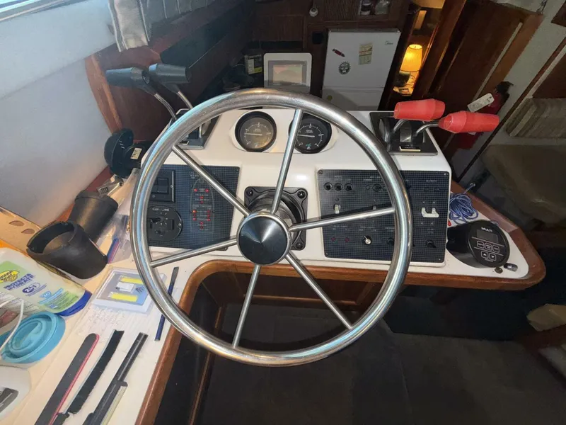 Slide: The Image of Sea Ray 415 1988 - 5677200