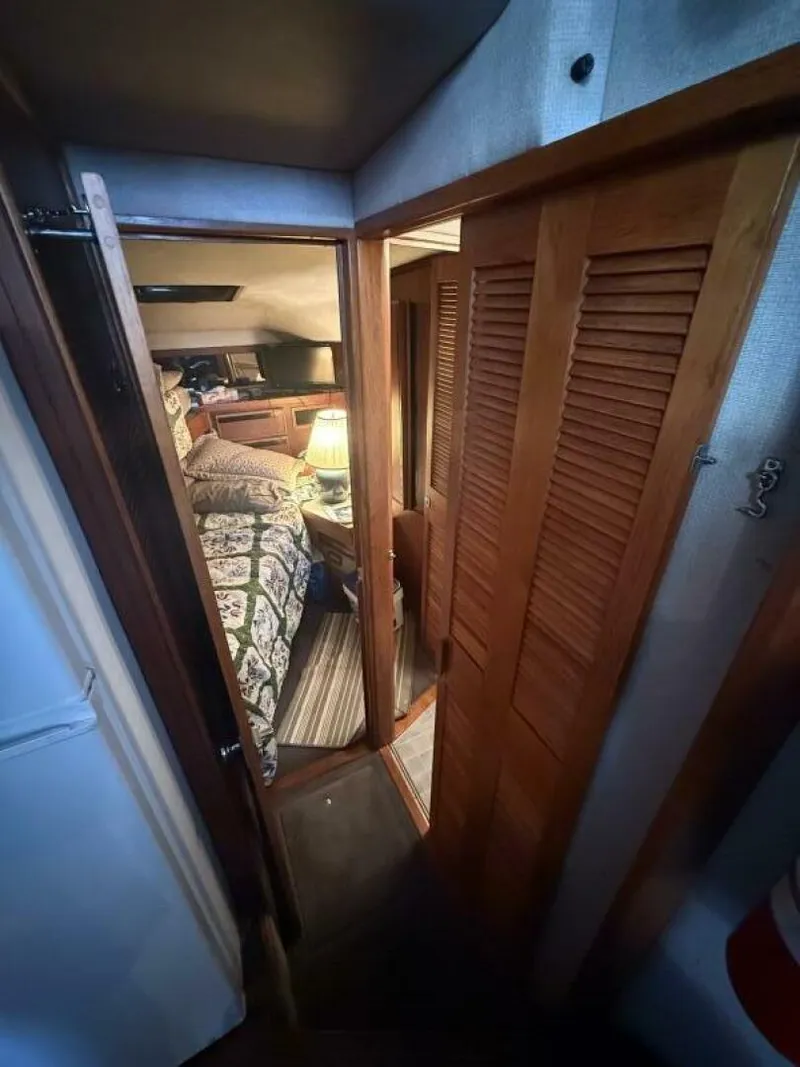 Slide: The Image of Sea Ray 415 1988 - 5677213