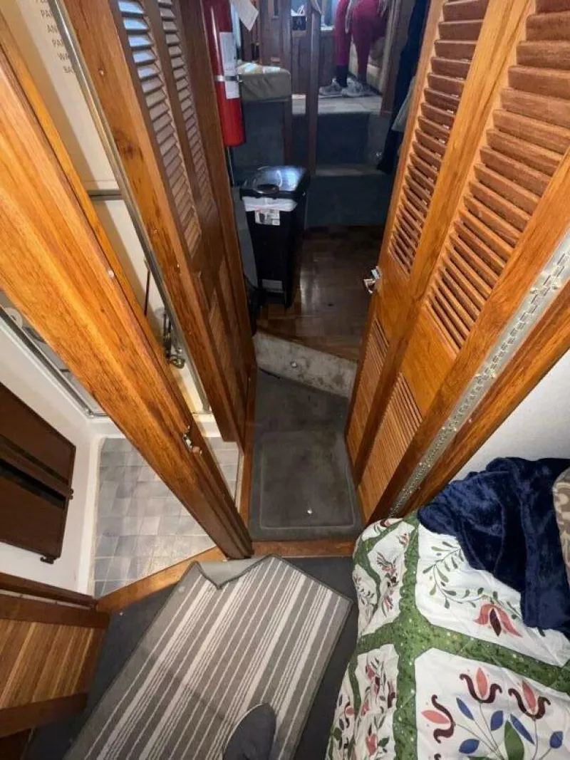 Slide: The Image of Sea Ray 415 1988 - 5677220