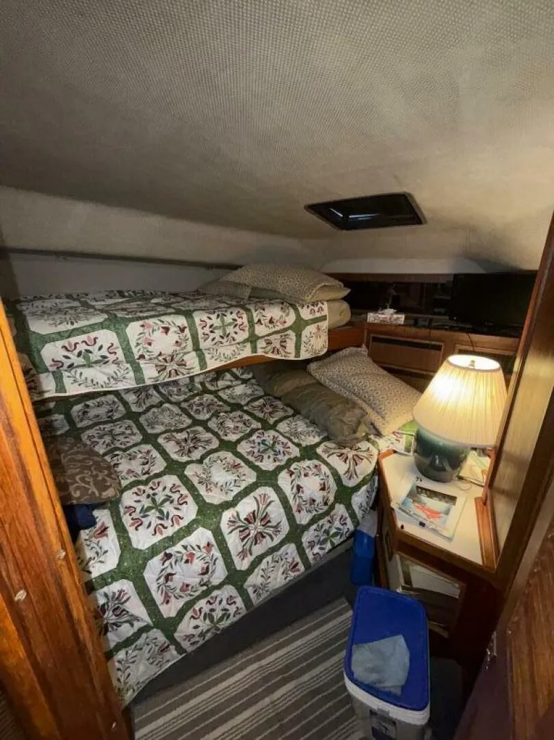 Slide: The Image of Sea Ray 415 1988 - 5677223