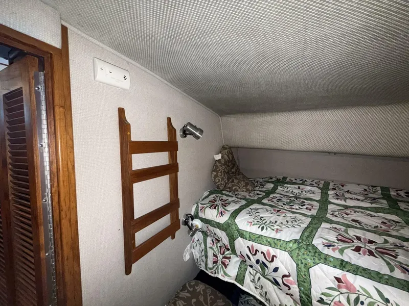 Slide: The Image of Sea Ray 415 1988 - 5677224