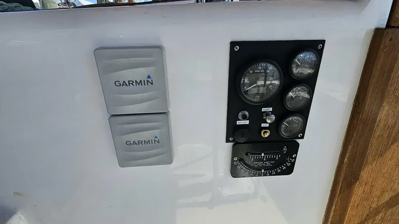 Slide: The Image of Wellington Cutter 1980 - 5673574