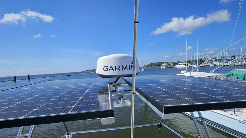 Slide: The Image of Wellington Cutter 1980 - 5673576